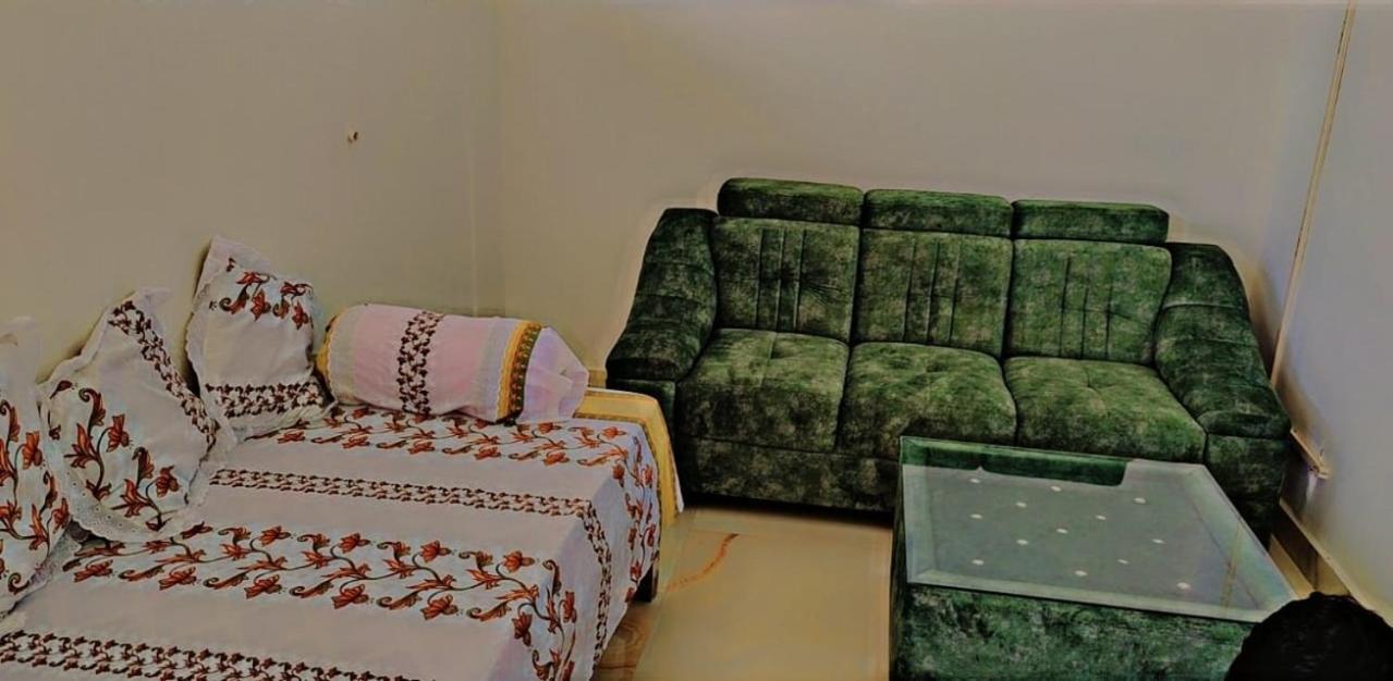 Hotel Glamour Palace à Gaya Extérieur photo